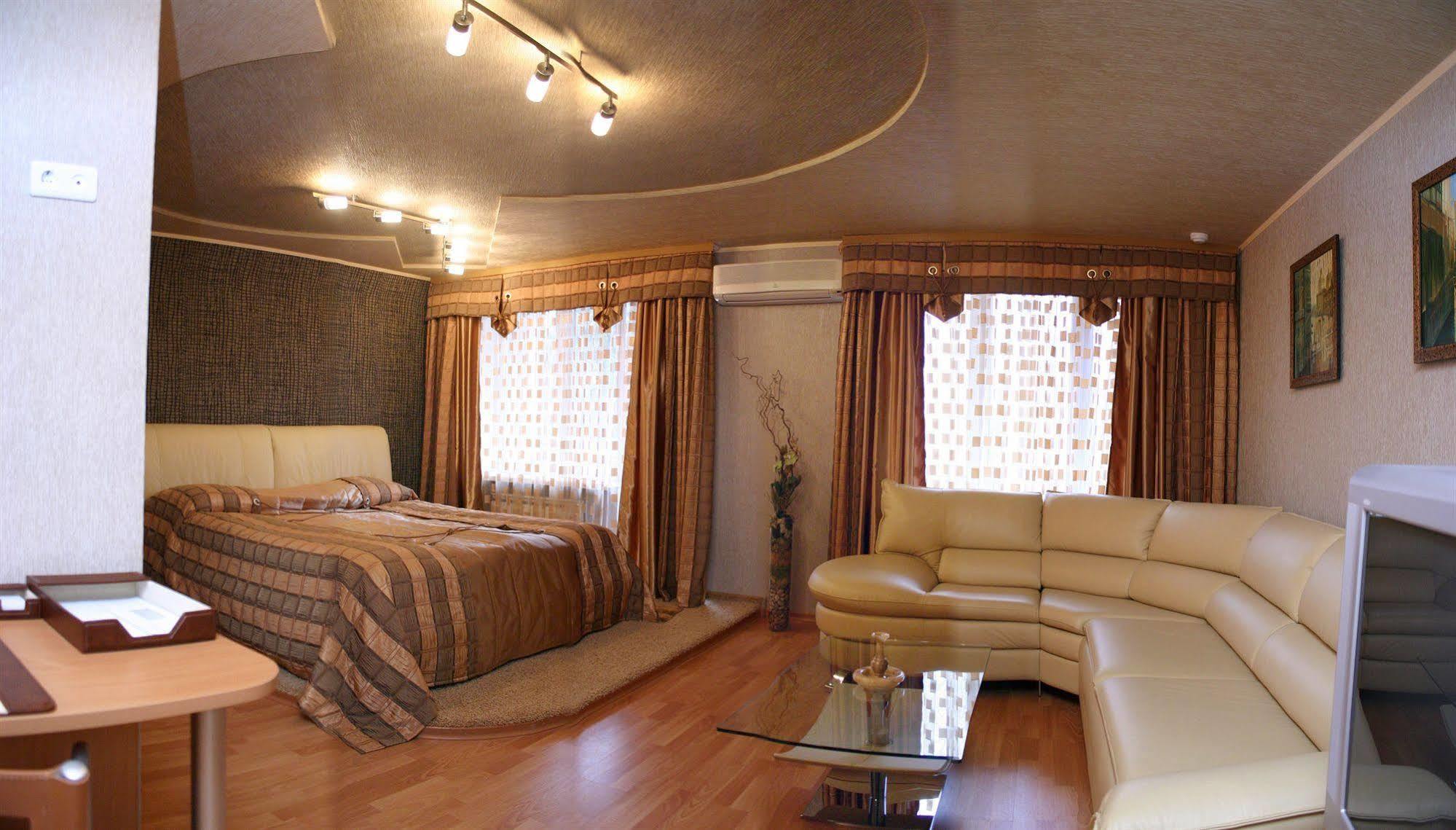 Druzhba Hotel And Restaurant Kharkiv Room photo